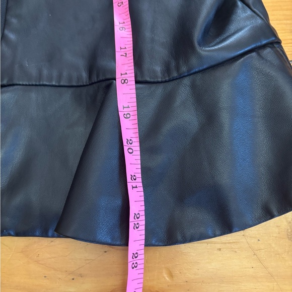 Express Black Faux Leather Puff Sleeve Peplum Top XL - Picture 10 of 12